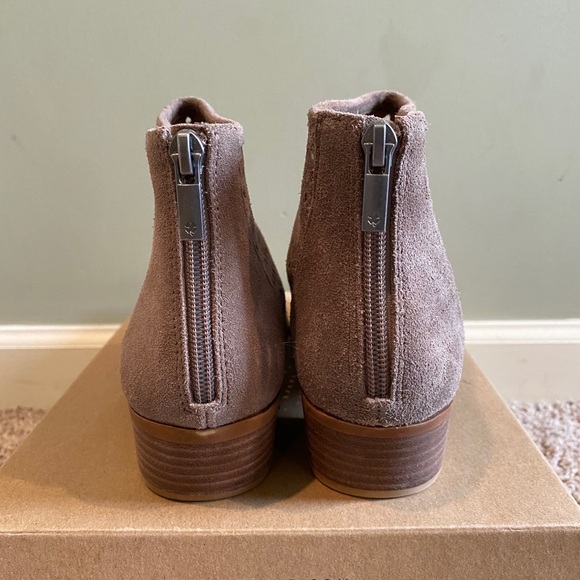 Like New~ Lucky Brand “Bergyn” perforated bootie - Picture 4 of 10